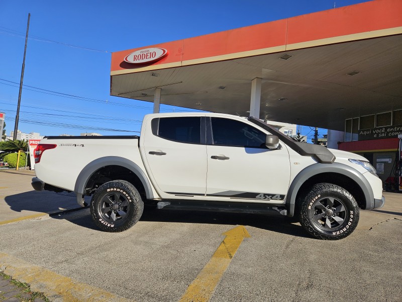 L200 TRITON 2.4 16V SPORT SAVANA DIESEL CD TURBO 4P 4X4 AUTOMÁTICO - 2022 - CAXIAS DO SUL
