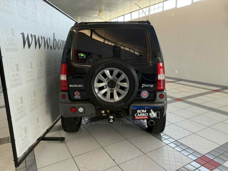 JIMNY 1.3 4SPORT 4X4 16V GASOLINA 2P MANUAL - 2017 - PORTO ALEGRE