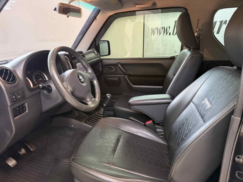 JIMNY 1.3 4SPORT 4X4 16V GASOLINA 2P MANUAL - 2017 - PORTO ALEGRE