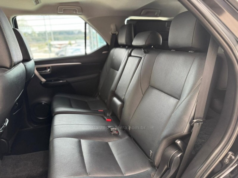 HILUX SW4 2.8 SRX 4X4 7 LUGARES 16V TURBO INTERCOOLER DIESEL 4P AUTOMÁTICO - 2021 - BENTO GONçALVES