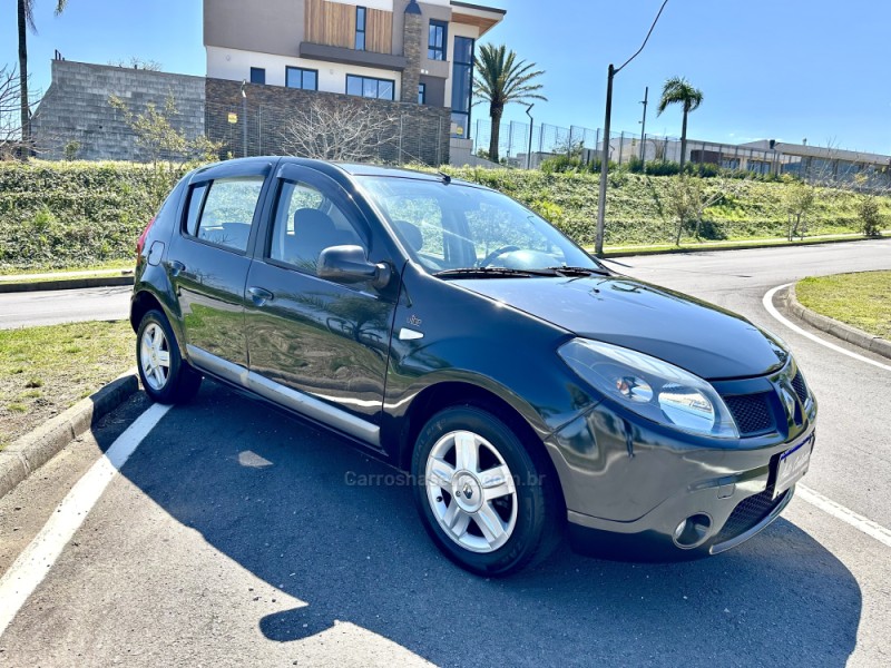 SANDERO 1.6 VIBE 8V FLEX 4P MANUAL - 2010 - CAXIAS DO SUL