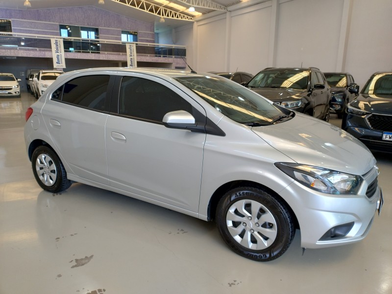 ONIX 1.0 MPFI LT 8V FLEX 4P MANUAL - 2019 - BENTO GONçALVES