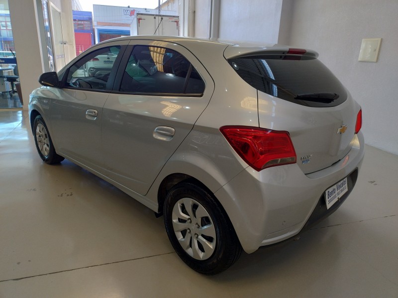 ONIX 1.0 MPFI LT 8V FLEX 4P MANUAL - 2019 - BENTO GONçALVES