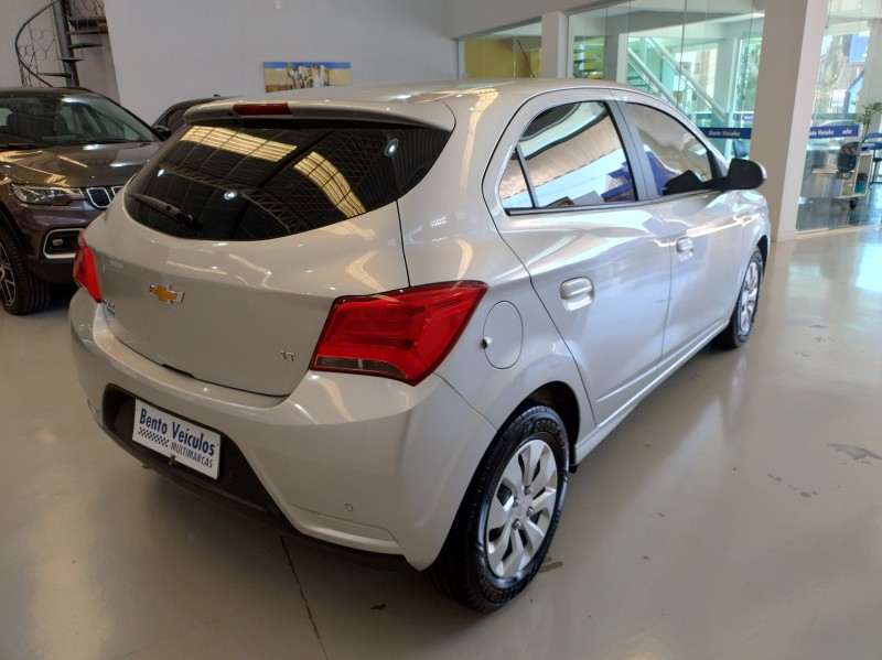 ONIX 1.0 MPFI LT 8V FLEX 4P MANUAL - 2019 - BENTO GONçALVES