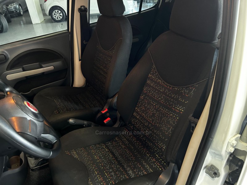 UNO 1.0 EVO VIVACE 8V FLEX 4P MANUAL - 2011 - CAXIAS DO SUL
