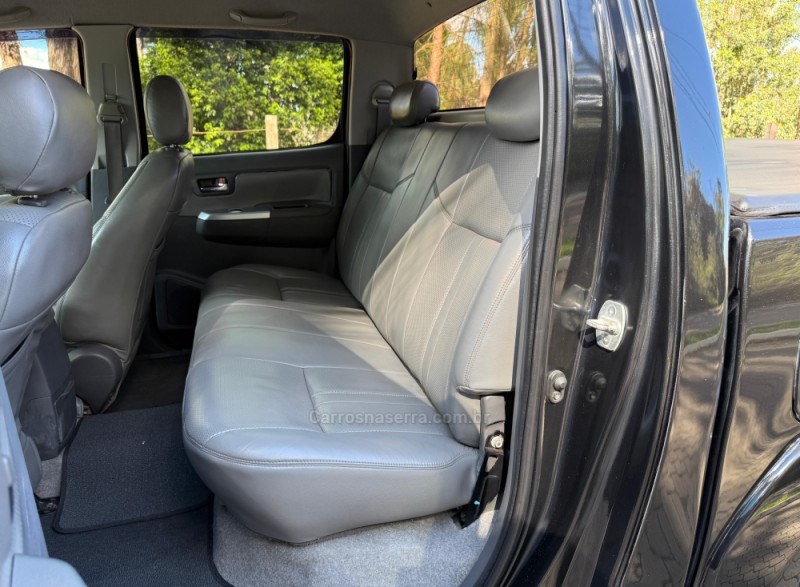 HILUX 3.0 SRV 4X4 CD 16V TURBO INTERCOOLER DIESEL 4P AUTOMÁTICO - 2013 - GUAPORé