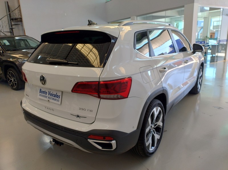 TAOS 1.4 16V HIGHLINE TSI FLEX 4P AUTOMÁTICO - 2024 - BENTO GONçALVES