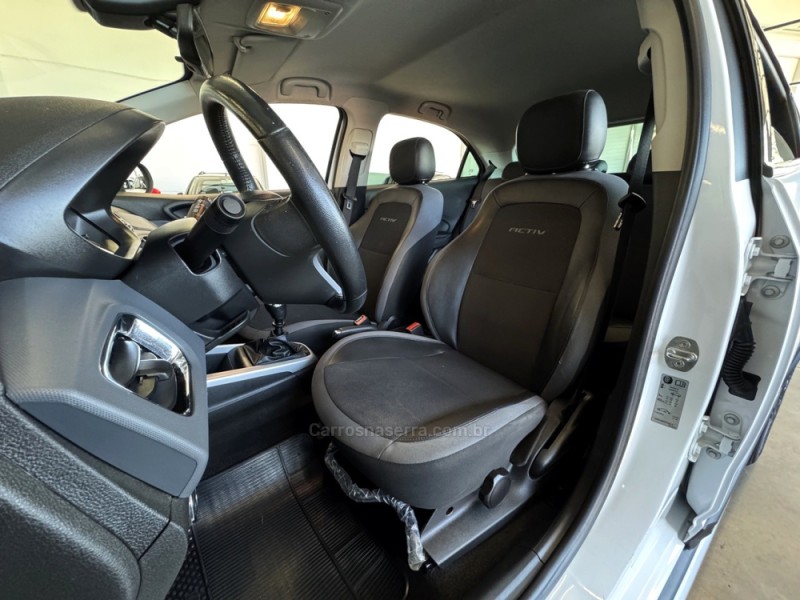 ONIX 1.4 MPFI ACTIV 8V FLEX 4P MANUAL - 2018 - BENTO GONçALVES