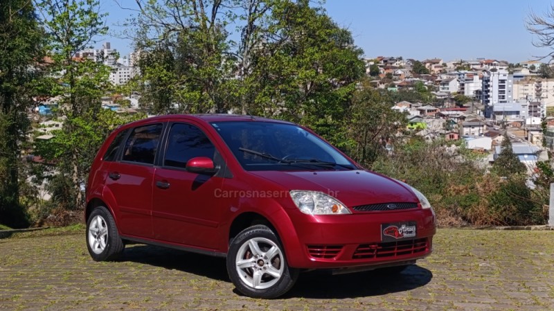 FIESTA 1.6 MPI 8V GASOLINA 4P MANUAL - 2004 - CAXIAS DO SUL