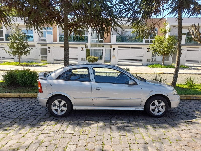 ASTRA 2.0 500 MPFI SEDAN 16V 4P - 2001 - FARROUPILHA