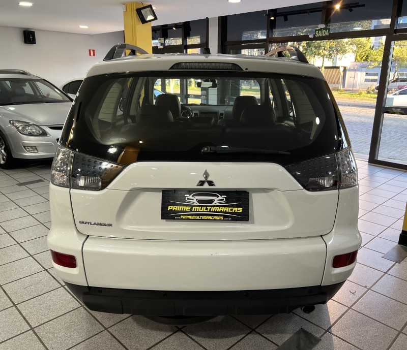 OUTLANDER 2.0 16V GASOLINA 4P AUTOMÁTICO - 2013 - CAXIAS DO SUL