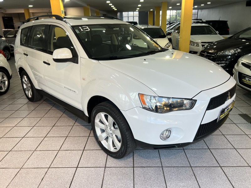 OUTLANDER 2.0 16V GASOLINA 4P AUTOMÁTICO - 2013 - CAXIAS DO SUL