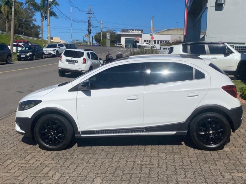 ONIX 1.4 MPFI ACTIV 8V FLEX 4P MANUAL - 2019 - BENTO GONçALVES