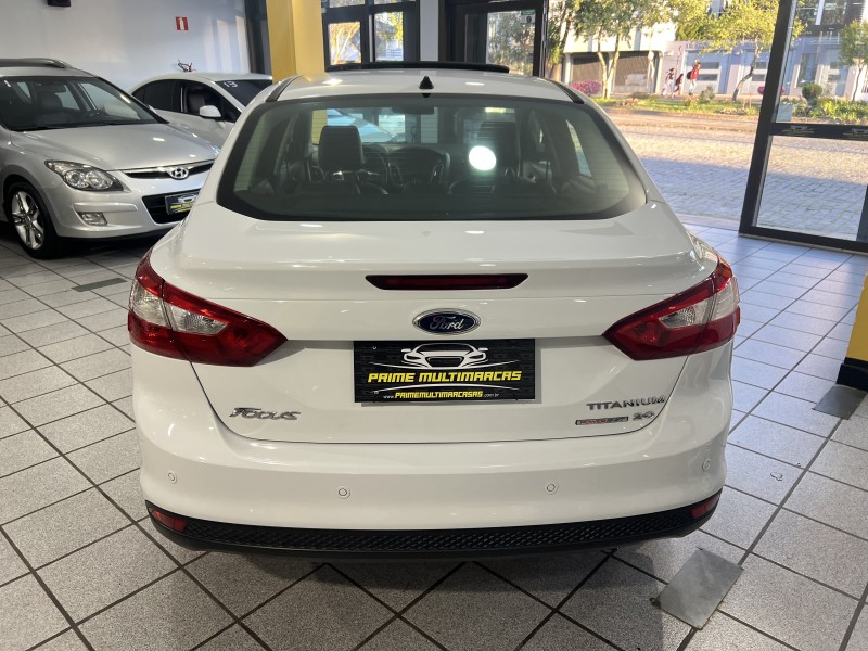 FOCUS 2.0 SE PLUS SEDAN 16V FLEX 4P AUTOMÁTICO - 2015 - CAXIAS DO SUL