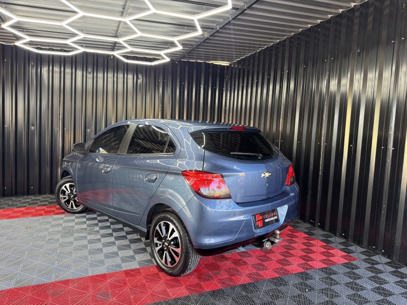 ONIX 1.4 MPFI LT 8V FLEX 4P MANUAL - 2015 - CAXIAS DO SUL