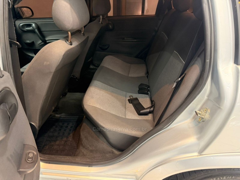 CLASSIC 1.0 MPFI VHC ADVANTAGE 8V FLEX 4P MANUAL - 2014 - CAXIAS DO SUL