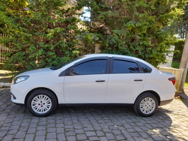 GRAND SIENA 1.4 MPI ATTRACTIVE 8V FLEX 4P MANUAL - 2020 - FARROUPILHA
