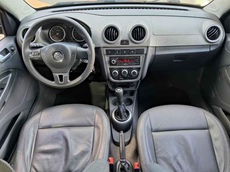 VOYAGE 1.6 MI COMFORTLINE 8V FLEX 4P MANUAL - 2012 - SãO SEBASTIãO DO CAí