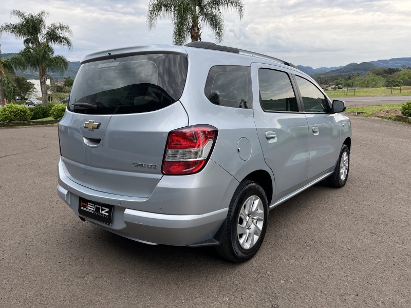 SPIN 1.8 LTZ 8V FLEX 4P MANUAL - 2013 - BOM PRINCíPIO
