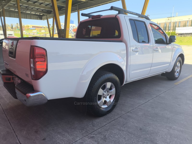FRONTIER 2.5 LE 4X4 CD TURBO ELETRONIC DIESEL 4P AUTOMÁTICO - 2013 - FARROUPILHA