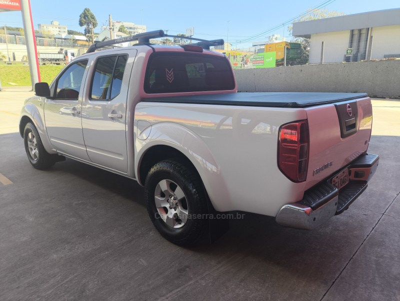 FRONTIER 2.5 LE 4X4 CD TURBO ELETRONIC DIESEL 4P AUTOMÁTICO - 2013 - FARROUPILHA