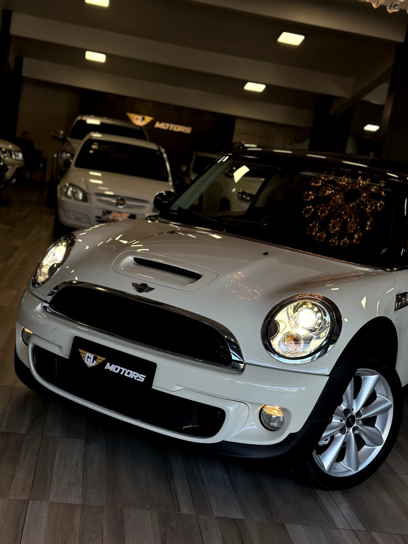 COOPER 1.6 S 16V TURBO GASOLINA 2P AUTOMÁTICO - 2011 - CAXIAS DO SUL