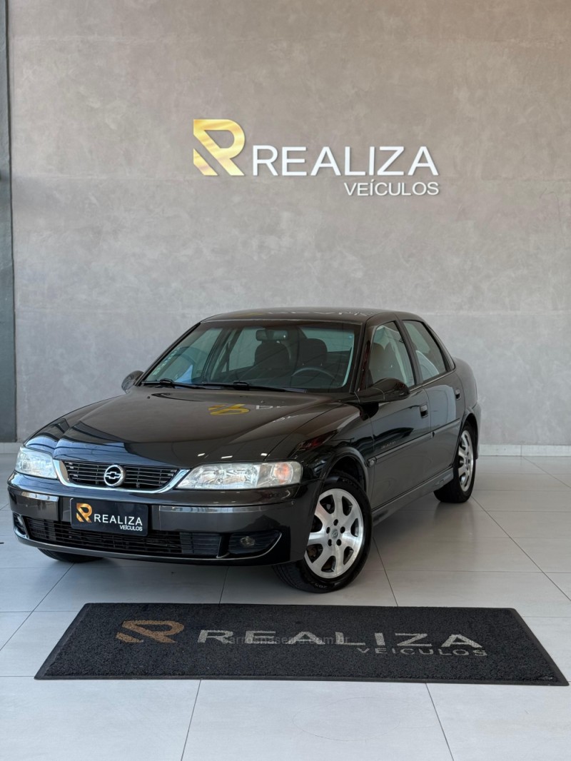 vectra 2.0 mpfi collection 8v gasolina 4p manual 2005 santa cruz do sul