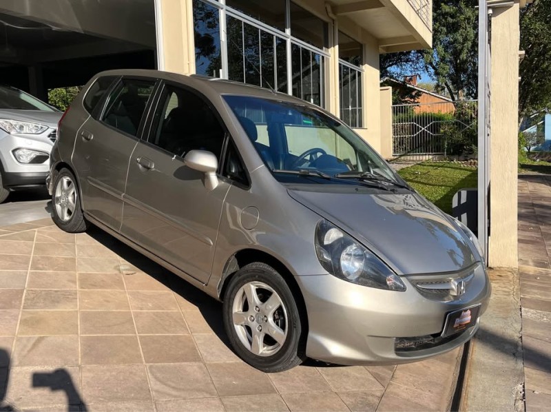 FIT 1.4 LX 8V GASOLINA 4P MANUAL - 2008 - NOVA PETRóPOLIS