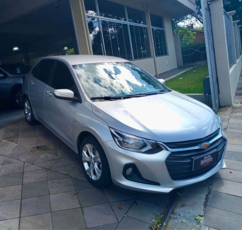 ONIX 1.0 LTZ 12V TURBO FLEX 4P MANUAL - 2023 - NOVA PETRóPOLIS