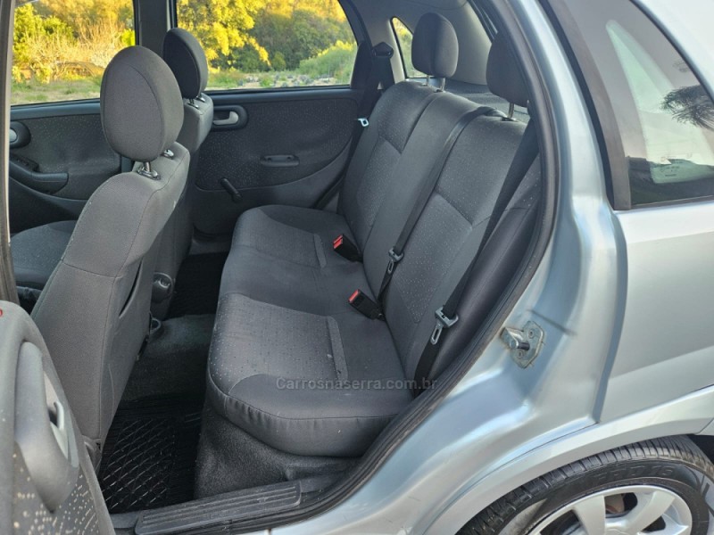 CORSA 1.4 MPFI PREMIUM 8V FLEX 4P MANUAL - 2009 - VERANóPOLIS