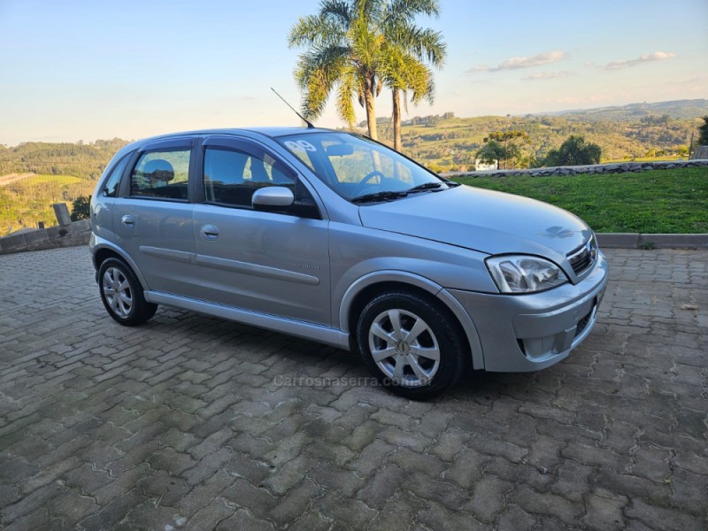 CORSA 1.4 MPFI PREMIUM 8V FLEX 4P MANUAL - 2009 - VERANóPOLIS