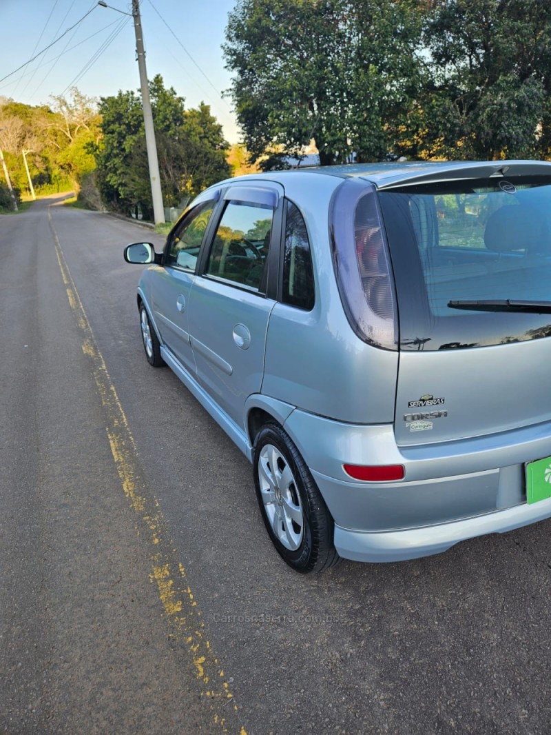 CORSA 1.4 MPFI PREMIUM 8V FLEX 4P MANUAL - 2009 - VERANóPOLIS