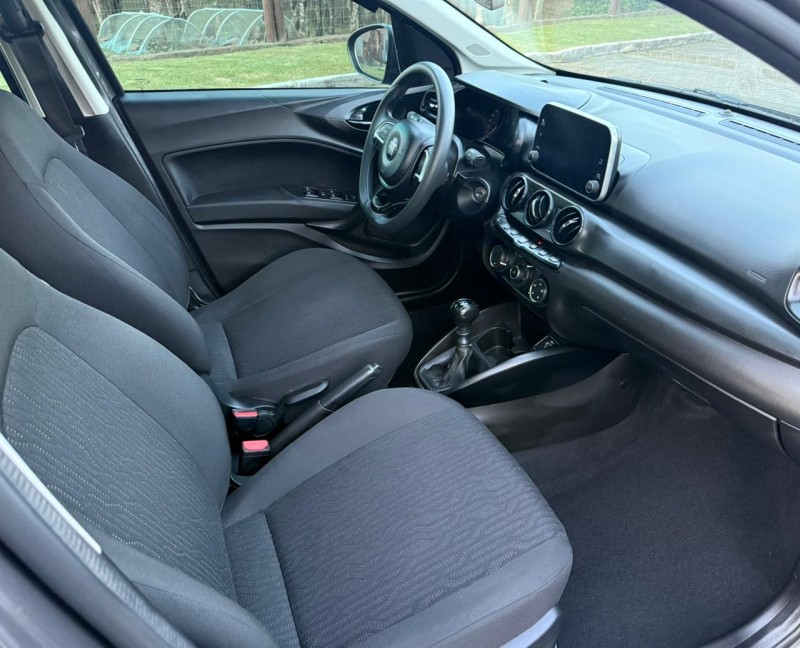 CRONOS 1.3 DRIVE 8V FLEX 4P MANUAL - 2022 - CANELA