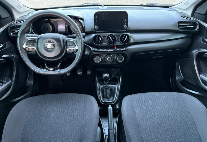 CRONOS 1.3 DRIVE 8V FLEX 4P MANUAL - 2022 - CANELA