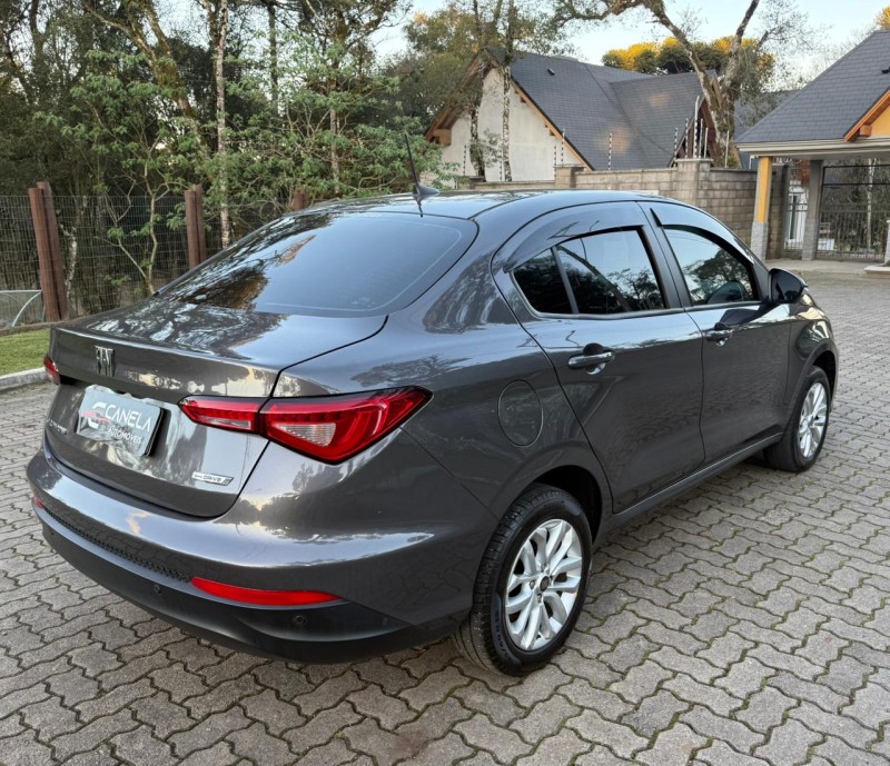 CRONOS 1.3 DRIVE 8V FLEX 4P MANUAL - 2022 - CANELA
