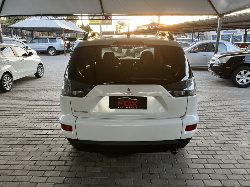 OUTLANDER 2.0 16V GASOLINA 4P AUTOMÁTICO - 2013 - CAXIAS DO SUL