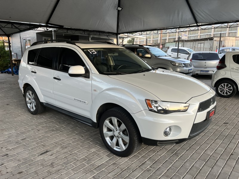 OUTLANDER 2.0 16V GASOLINA 4P AUTOMÁTICO - 2013 - CAXIAS DO SUL
