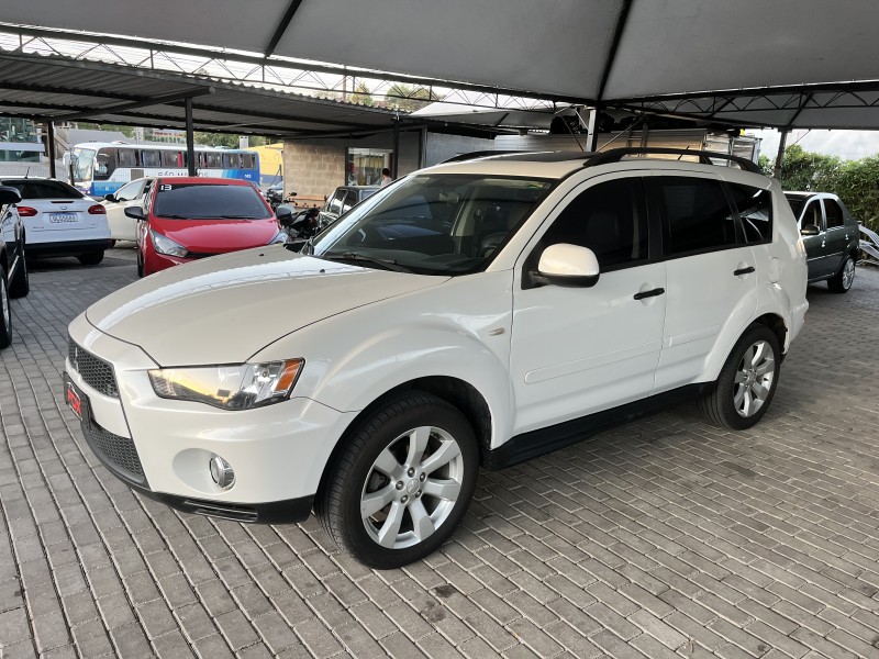outlander 2.0 16v gasolina 4p automatico 2013 caxias do sul