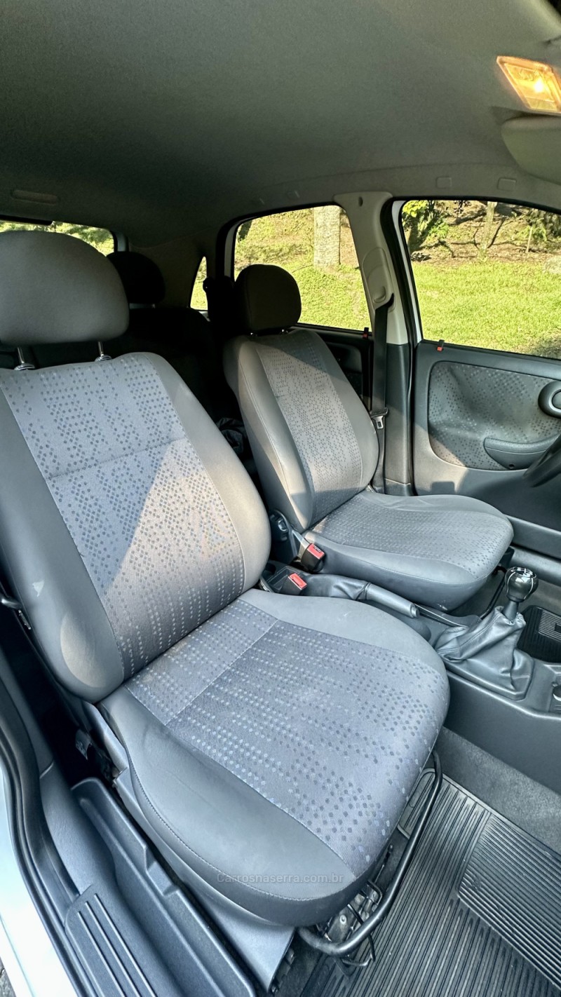 CORSA 1.4 MPFI MAXX 8V FLEX 4P MANUAL - 2011 - CAXIAS DO SUL