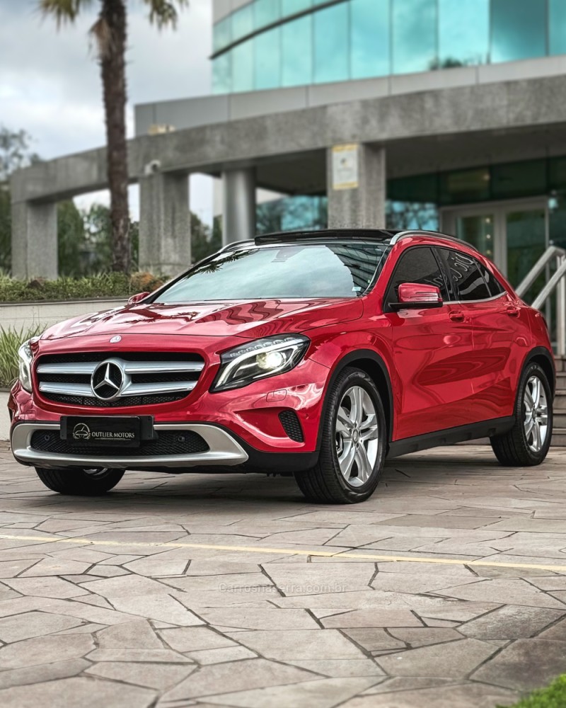 GLA 200 1.6 CGI VISION 16V TURBO FLEX 4P AUTOMÁTICO - 2015 - NOVO HAMBURGO