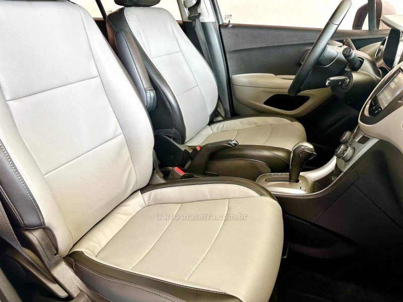 TRACKER 1.8 MPFI LTZ 4X2 16V FLEX 4P AUTOMÁTICO - 2015 - NOVO HAMBURGO