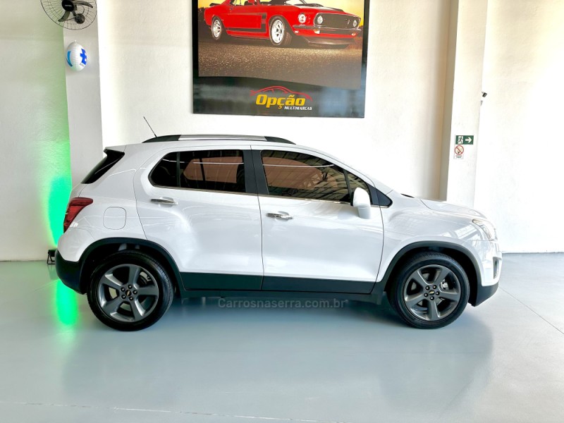 TRACKER 1.8 MPFI LTZ 4X2 16V FLEX 4P AUTOMÁTICO - 2015 - NOVO HAMBURGO