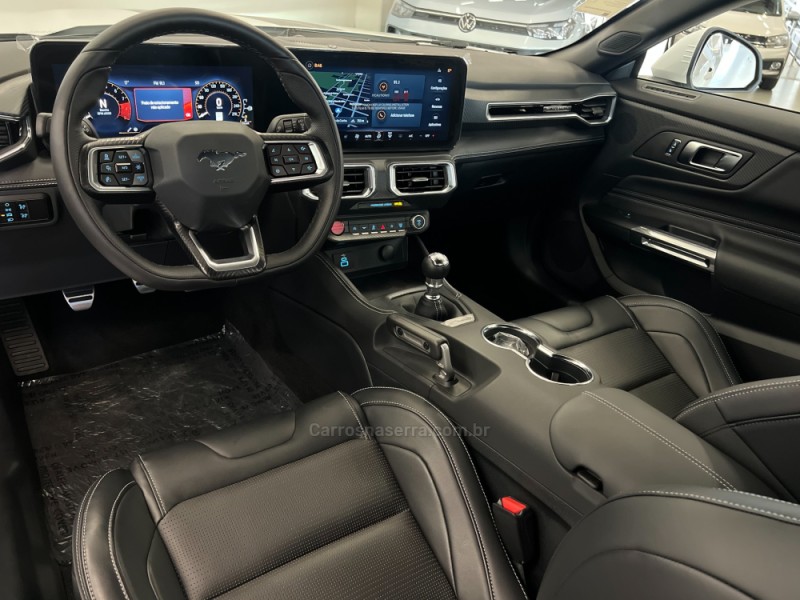 MUSTANG 5.0 GT V8 GASOLINA 2P MANUAL - 2025 - FLORES DA CUNHA