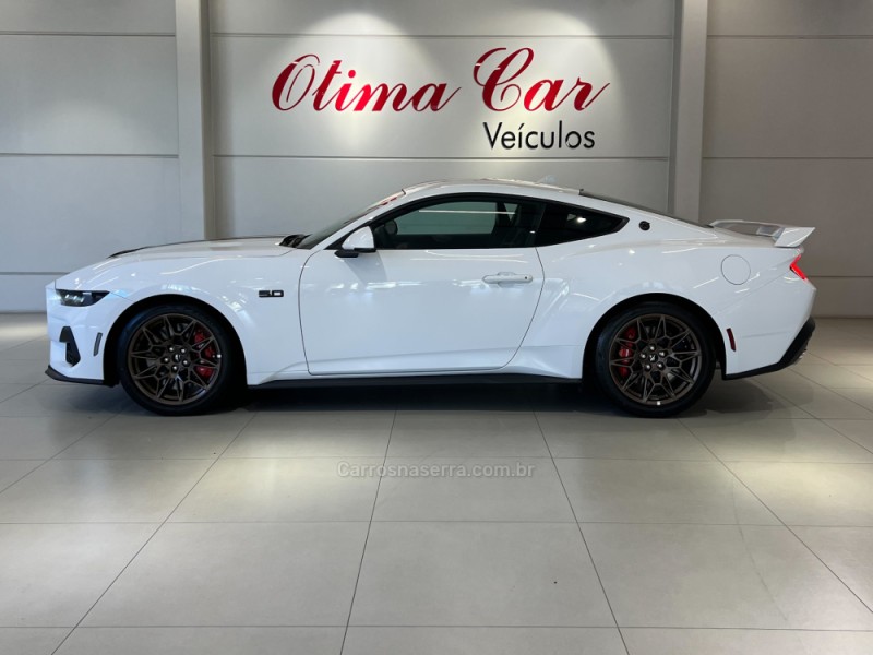MUSTANG 5.0 GT V8 GASOLINA 2P MANUAL - 2025 - FLORES DA CUNHA