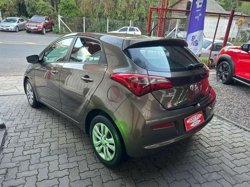 HB20 1.0 COMFORT 12V FLEX 4P MANUAL - 2017 - TRêS COROAS