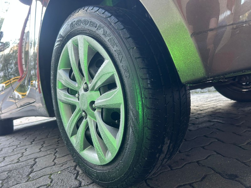 HB20 1.0 COMFORT 12V FLEX 4P MANUAL - 2017 - TRêS COROAS