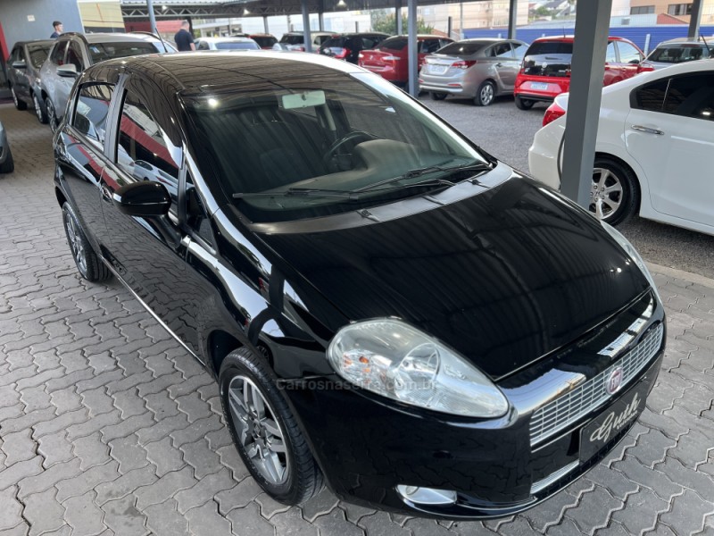 PUNTO 1.4 ATTRACTIVE 8V FLEX 4P MANUAL - 2011 - BOM PRINCíPIO