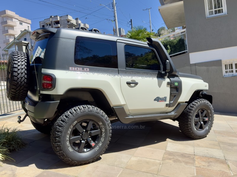 T4 BOLD 3.2 TDI 4X4 20V TURBO DIESEL 2P MANUAL - 2017 - BENTO GONçALVES