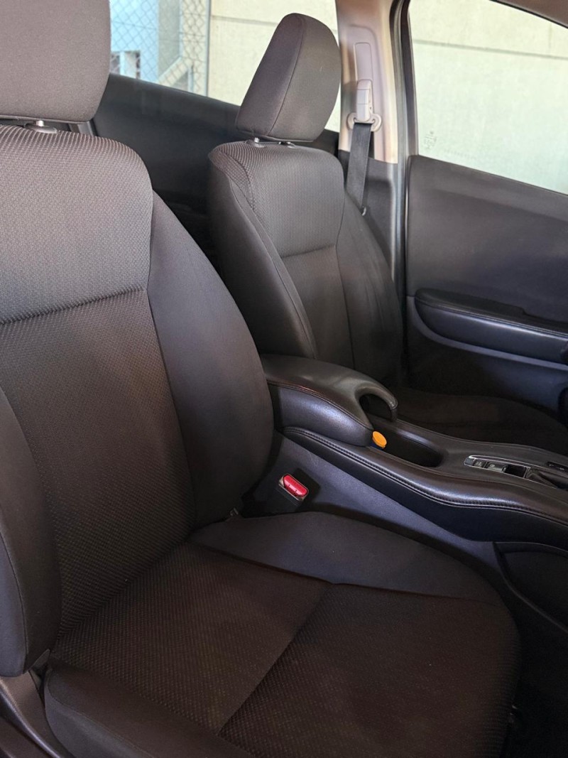 HR-V 1.8 16V FLEX LX 4P MANUAL - 2016 - CAXIAS DO SUL
