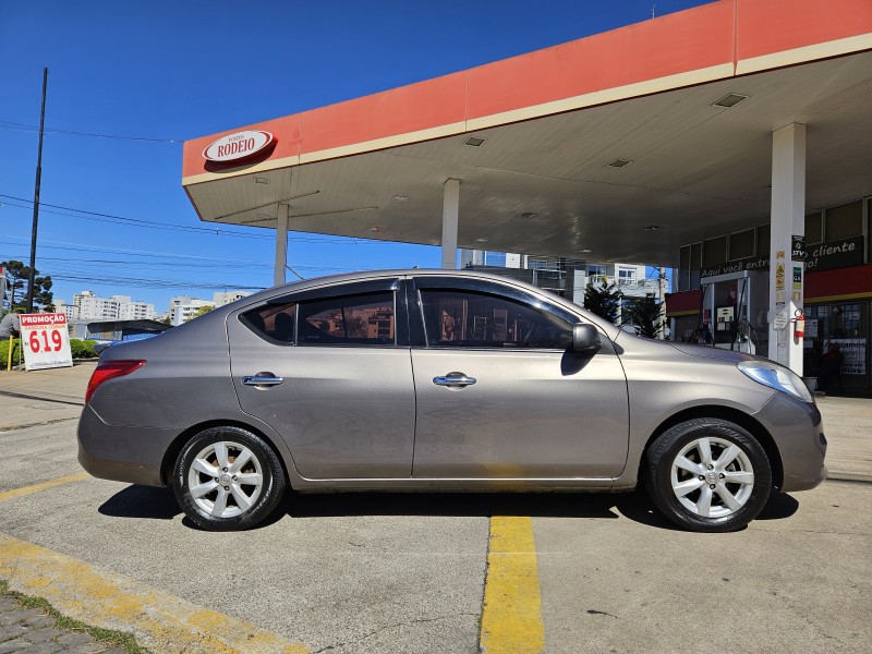 VERSA 1.6 16V FLEX SL 4P MANUAL - 2014 - CAXIAS DO SUL